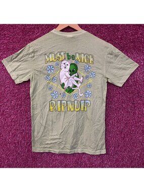 Rip N Dip Lonely Lover Lord Nermal and Alien Graphic T-Shirt Small